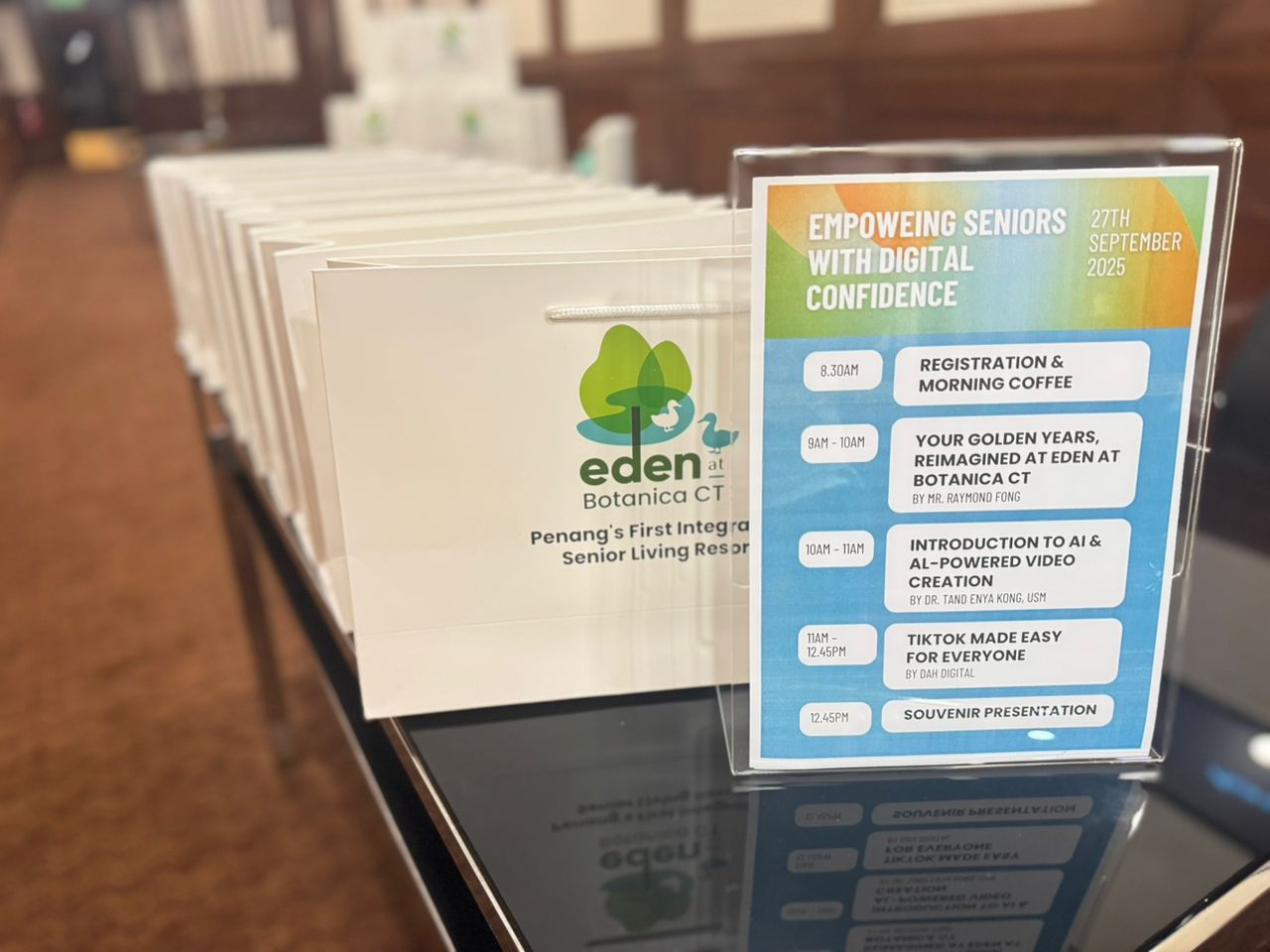 Empowering Seniors with Digital Confidence